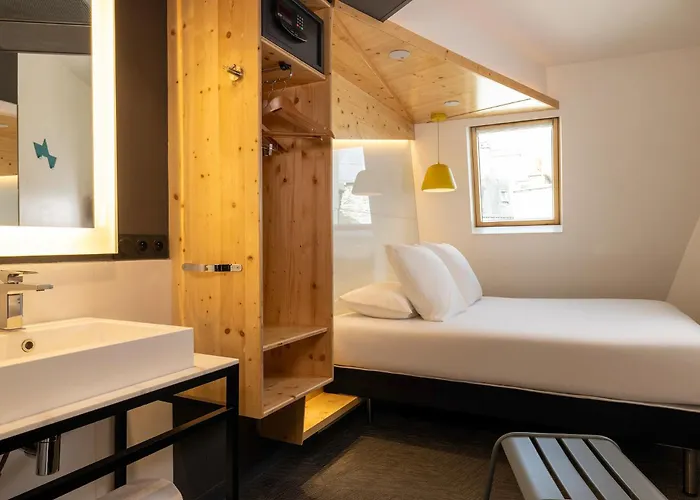 Urban Bivouac Paryż