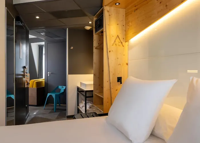 Urban Bivouac Hotel 3*