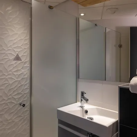 Urban Bivouac Hotel 3*
