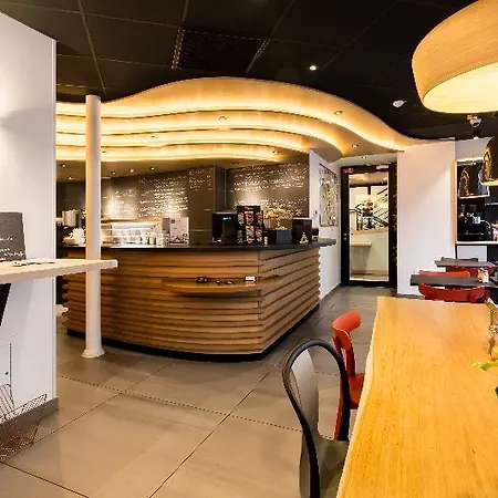 Urban Bivouac Hotel 3*